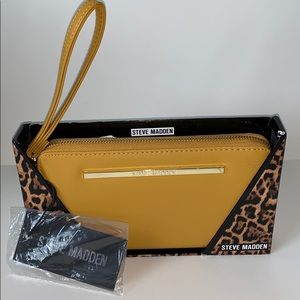 Steve Madden Boxed Solid Wallet